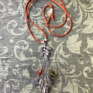 🍁HAND-CRAFTED NECKLACE